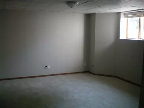 526 Munich Dr, Bismarck, ND 58504 photo 32
