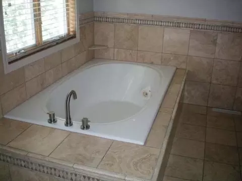 526 Munich Dr, Bismarck, ND 58504 photo 23
