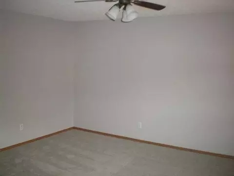 526 Munich Dr, Bismarck, ND 58504 photo 31