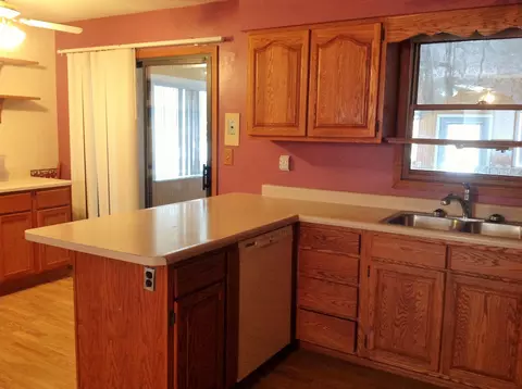 906 8th Ave W, Mobridge, SD 57601 photo 4
