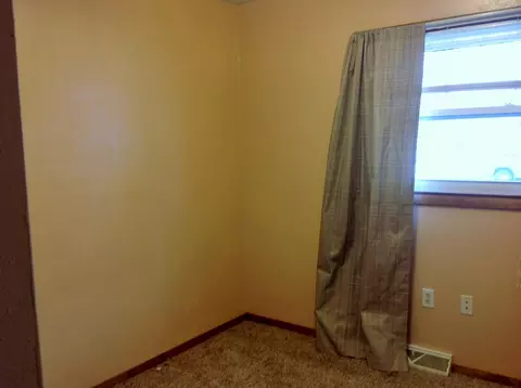 906 8th Ave W, Mobridge, SD 57601 photo 13