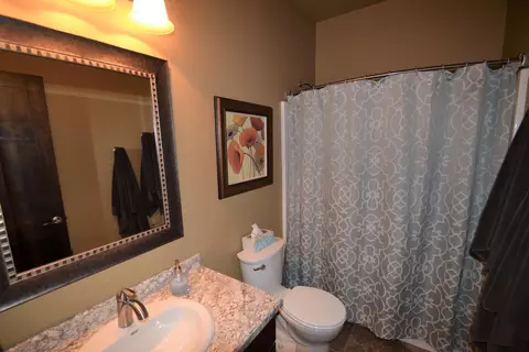 3920 Crest Cir, Bismarck, ND 58503 photo 20
