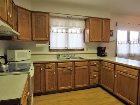 400 Main St E, Beulah, ND 58523 photo 4