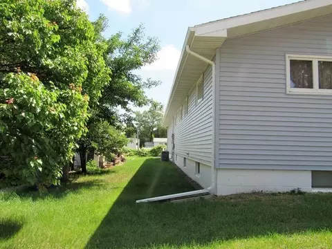 400 Main St E, Beulah, ND 58523 photo 29