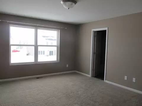 3221 Rutland Dr, Bismarck, ND 58504 photo 5