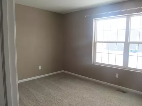 3221 Rutland Dr, Bismarck, ND 58504 photo 10