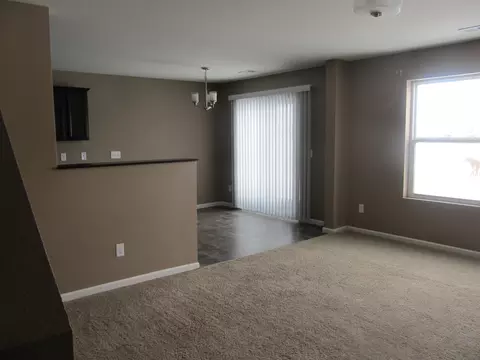 3221 Rutland Dr, Bismarck, ND 58504 photo 3