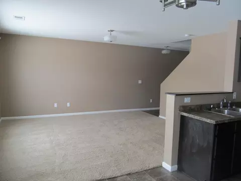 3221 Rutland Dr, Bismarck, ND 58504 photo 4