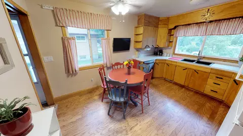 1702 Braman Ave, Bismarck, ND 58501 photo 3