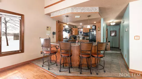 6318 Sully Dr, Bismarck, ND 58504 photo 3