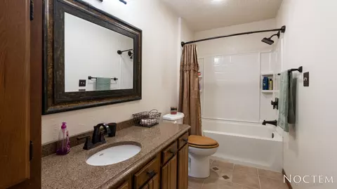 6318 Sully Dr, Bismarck, ND 58504 photo 24