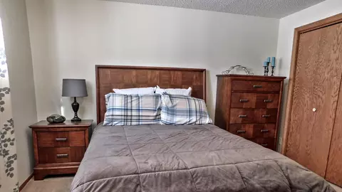 912 Constitution Dr, Bismarck, ND 58501 photo 32