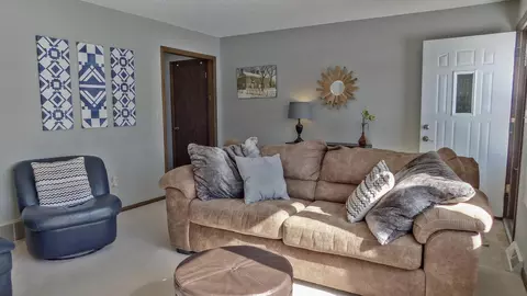 912 Constitution Dr, Bismarck, ND 58501 photo 13