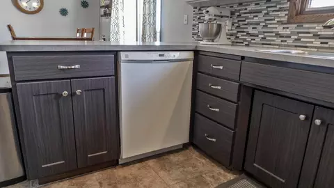 912 Constitution Dr, Bismarck, ND 58501 photo 11