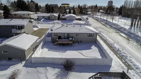 912 Constitution Dr, Bismarck, ND 58501 photo 39