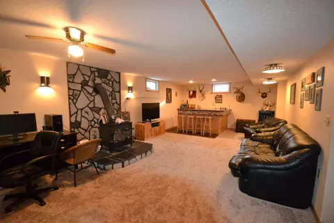 422 E Denver Ave, Bismarck, ND 58504 photo 17