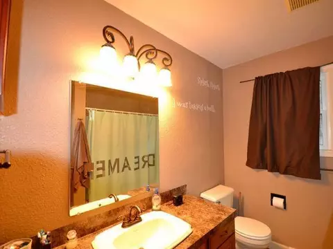422 E Denver Ave, Bismarck, ND 58504 photo 15