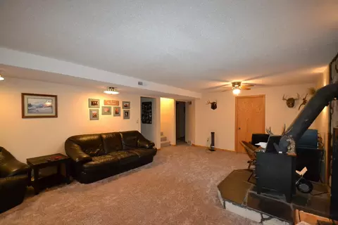 422 E Denver Ave, Bismarck, ND 58504 photo 18