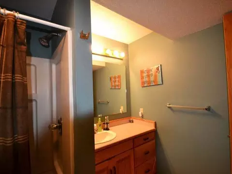 422 E Denver Ave, Bismarck, ND 58504 photo 27