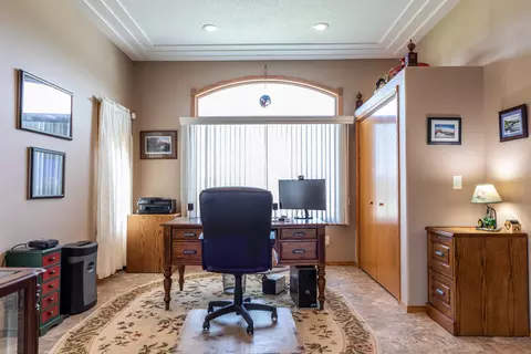 7521 Beacon Loop, Bismarck, ND 58504 photo 4