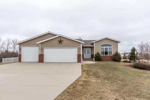 7521 Beacon Loop, Bismarck, ND 58504 photo 47