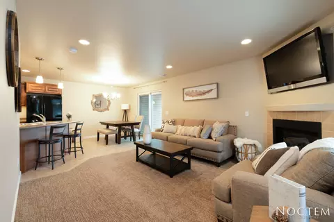 723 Compass Loop, Bismarck, ND 58504 photo 3