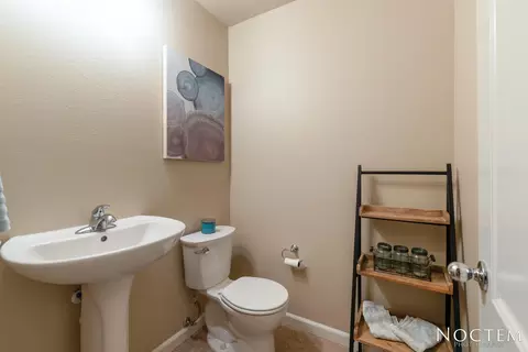 723 Compass Loop, Bismarck, ND 58504 photo 14