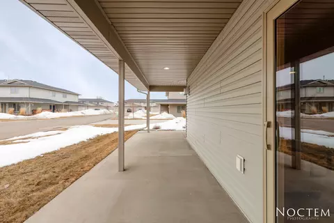 723 Compass Loop, Bismarck, ND 58504 photo 19