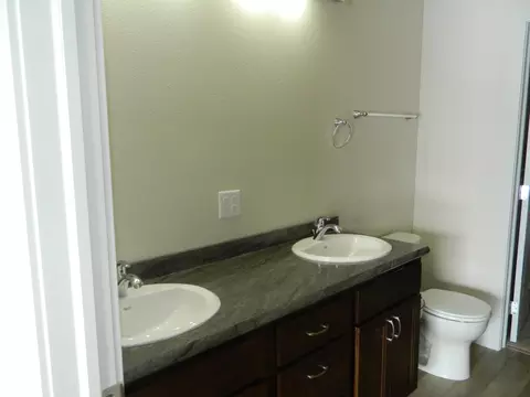 817 Compass Loop, Bismarck, ND 58504 photo 9