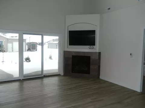 817 Compass Loop, Bismarck, ND 58504 photo 6