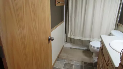 300 Sunflower Dr, Bismarck, ND 58503 photo 14