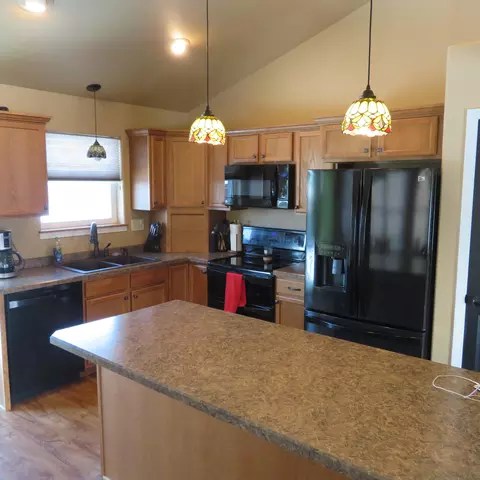 6360 Edgerly Ln, Lincoln, ND 58504 photo 3