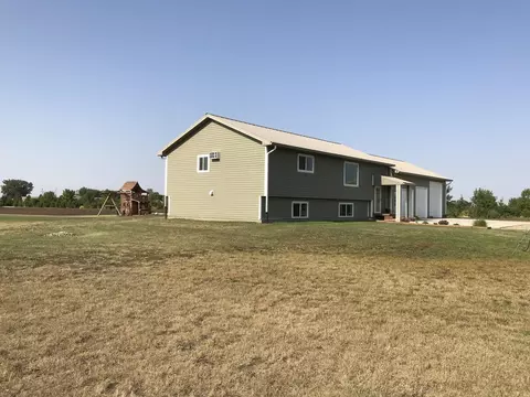 145 Moset Ln, Steele, ND 58482 photo 2