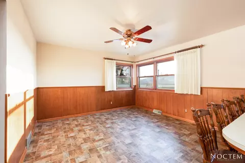 520 Gary Ave, Bismarck, ND 58501 photo 4
