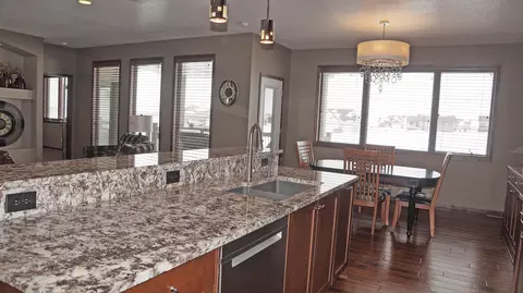 1444 Eagle Crest Loop, Bismarck, ND 58503 photo 4