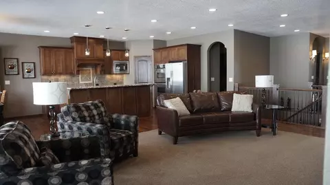 1444 Eagle Crest Loop, Bismarck, ND 58503 photo 11