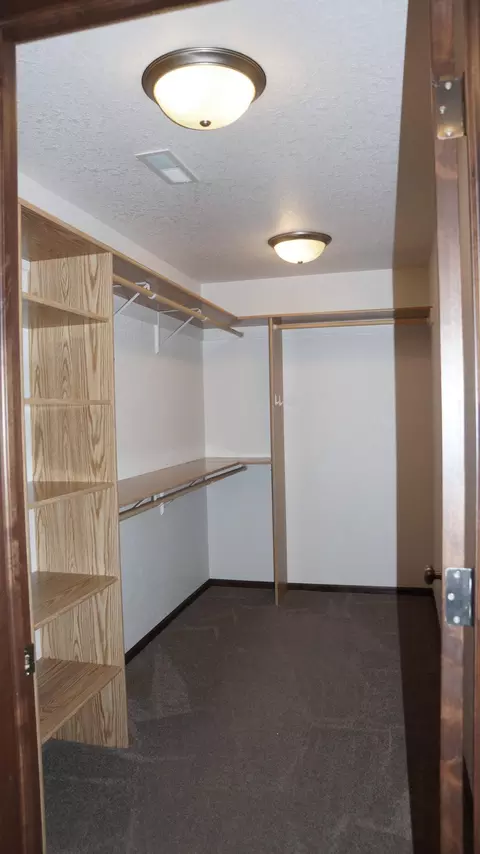 1444 Eagle Crest Loop, Bismarck, ND 58503 photo 32