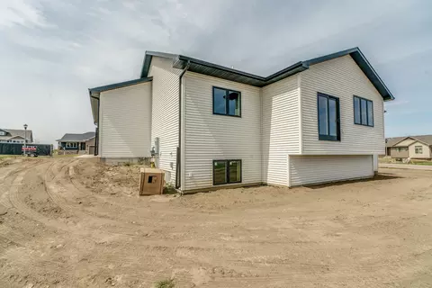 5329 Basalt Dr, Bismarck, ND 58503 photo 42