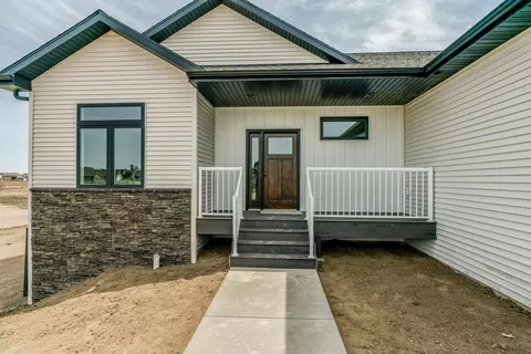 5329 Basalt Dr, Bismarck, ND 58503 photo 3
