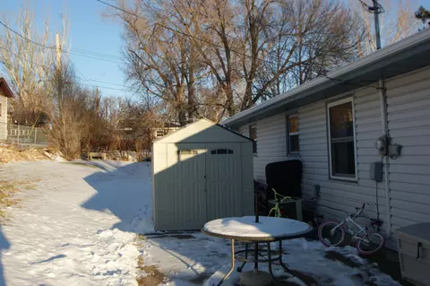 703 Terry Pl NW, Mandan, ND 58554 photo 4