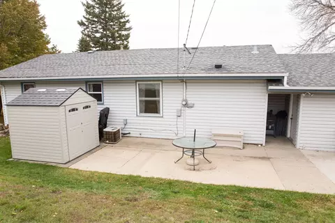 703 Terry Pl NW, Mandan, ND 58554 photo 41