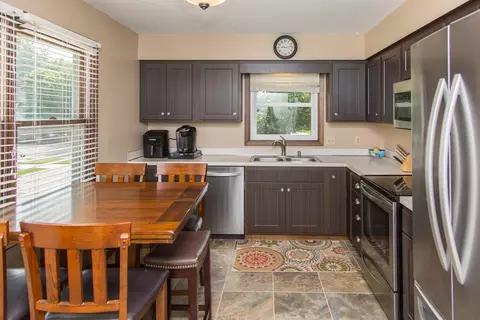 1612 E Omaha Dr, Bismarck, ND 58504 photo 10