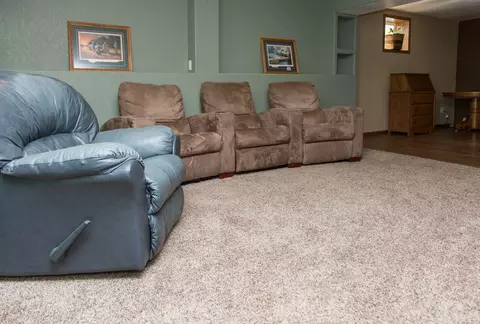 1612 E Omaha Dr, Bismarck, ND 58504 photo 21