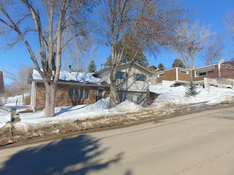 2412 Boulevard Ave, Bismarck, ND 58501 photo 2