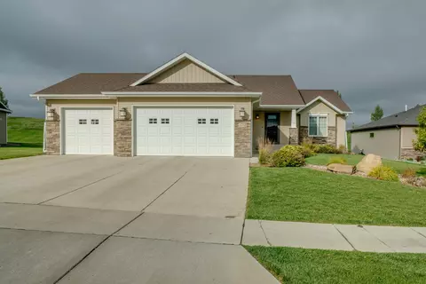 5212 Boulder Ridge Rd, Bismarck, ND 58503 photo 1
