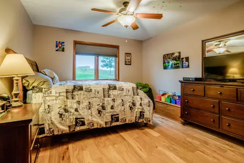 5212 Boulder Ridge Rd, Bismarck, ND 58503 photo 11
