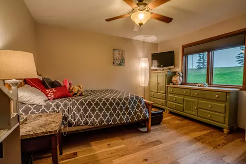 5212 Boulder Ridge Rd, Bismarck, ND 58503 photo 12
