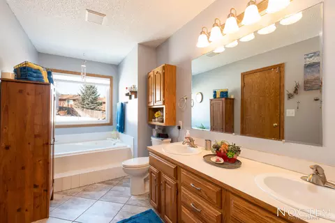 204 Calgary Ave E, Bismarck, ND 58503 photo 13