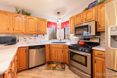 204 Calgary Ave E, Bismarck, ND 58503 photo 8