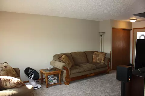 2001 Capitol Ave, Bismarck, ND 58501 photo 3
